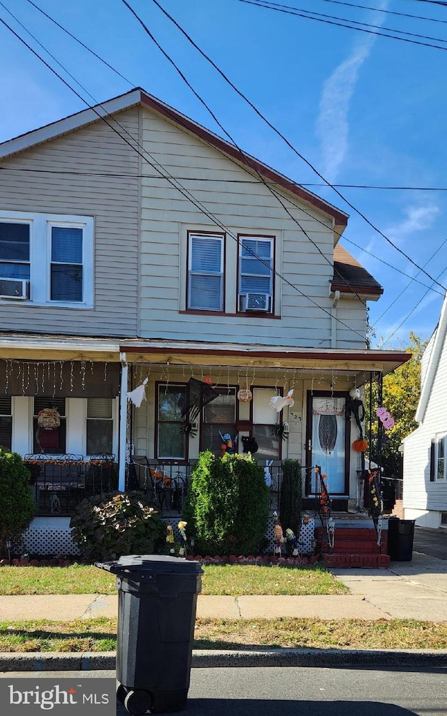 view of front of house featuring a porch