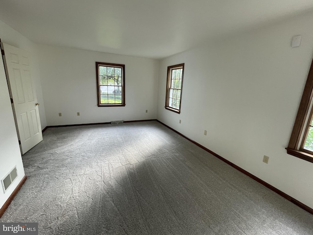 empty room featuring carpet