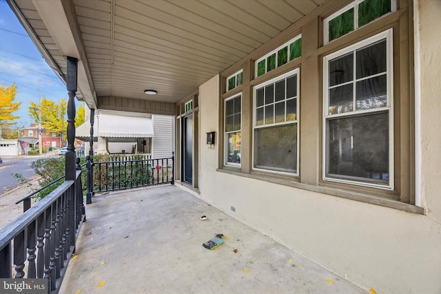 view of patio / terrace with covered porch