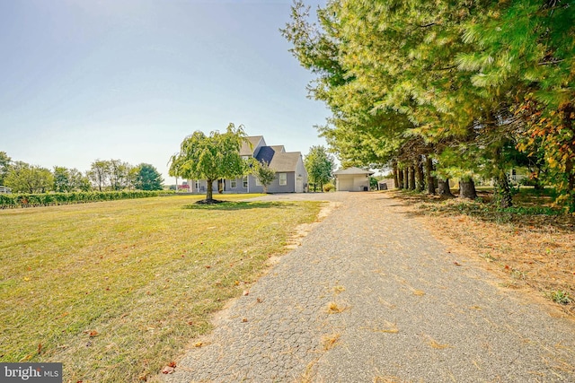 view of front of home featuring a front yard