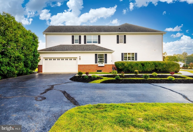 view of front facade with a garage