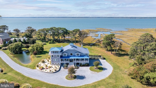 bird's eye view with a water view