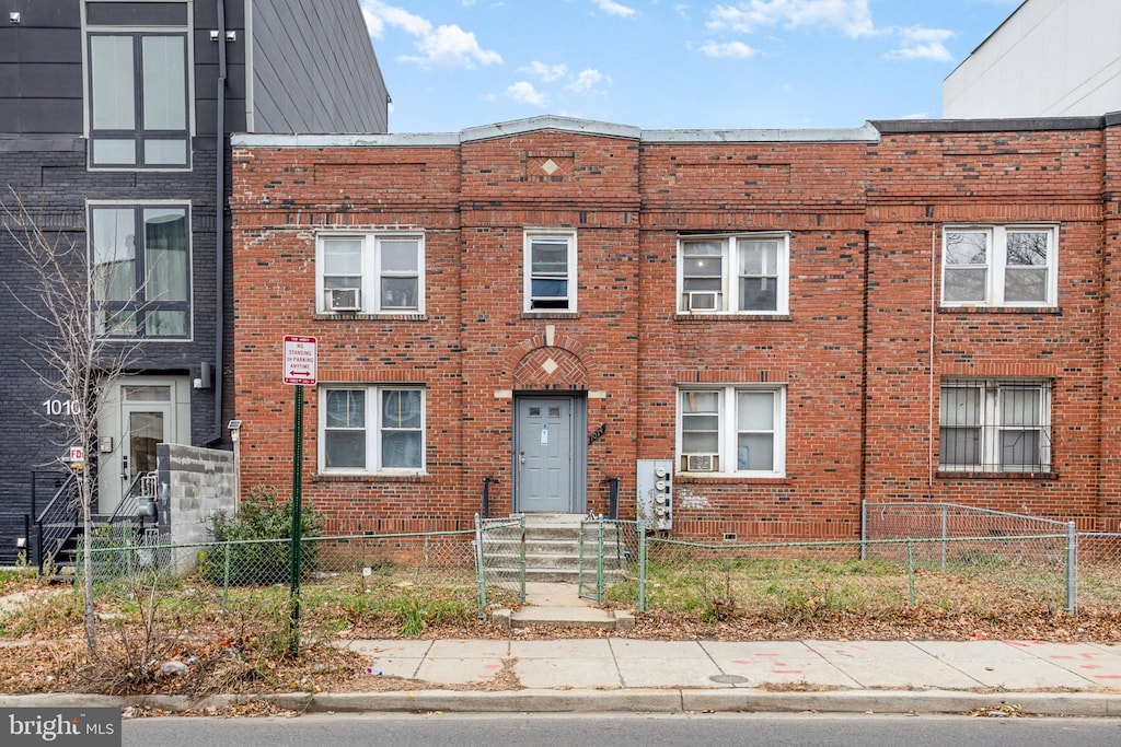 view of townhome / multi-family property