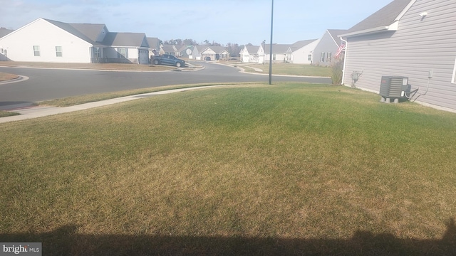 view of yard with cooling unit