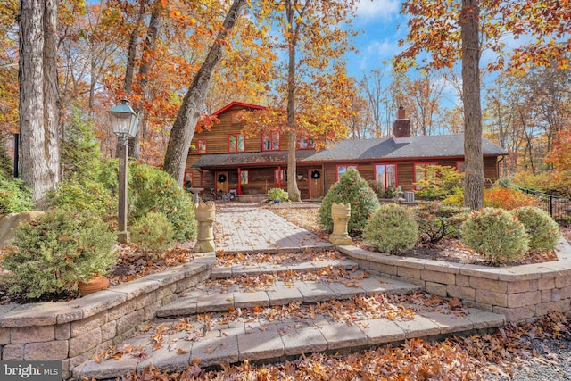 view of front of property