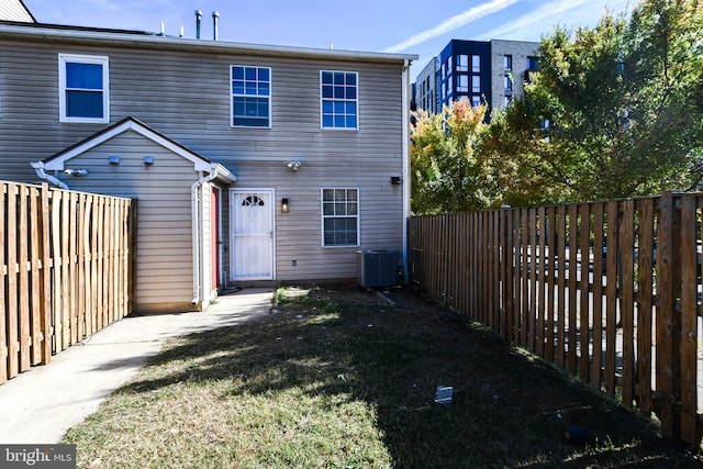 1140 1st St NW, Washington, DC 20001 - back of property featuring central AC unit and a fenced backyard