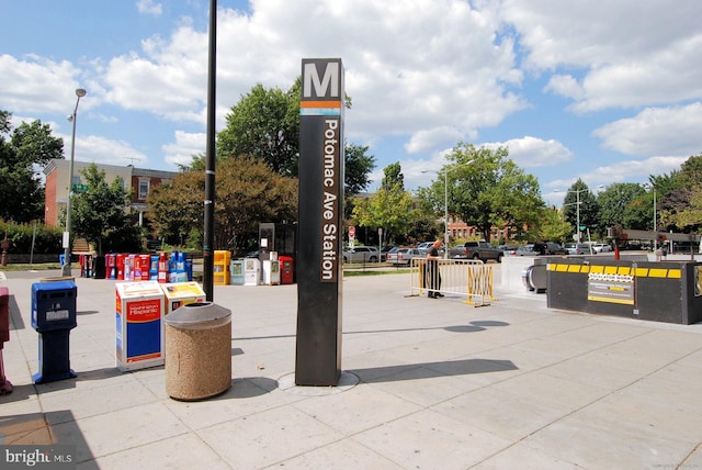 1312 Pennsylvania Ave SE, Washington, DC 20003 - view of property's community