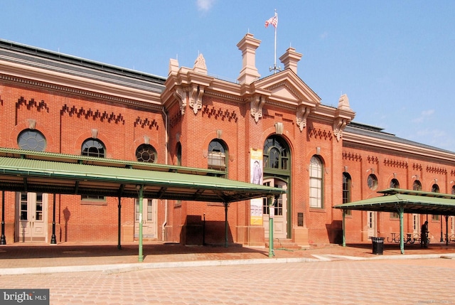 view of building exterior