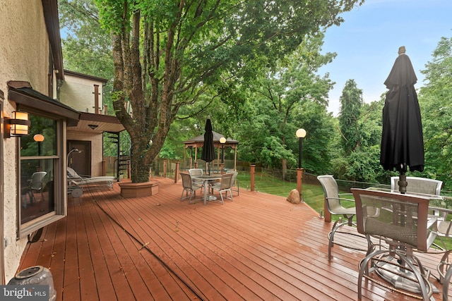 view of wooden deck