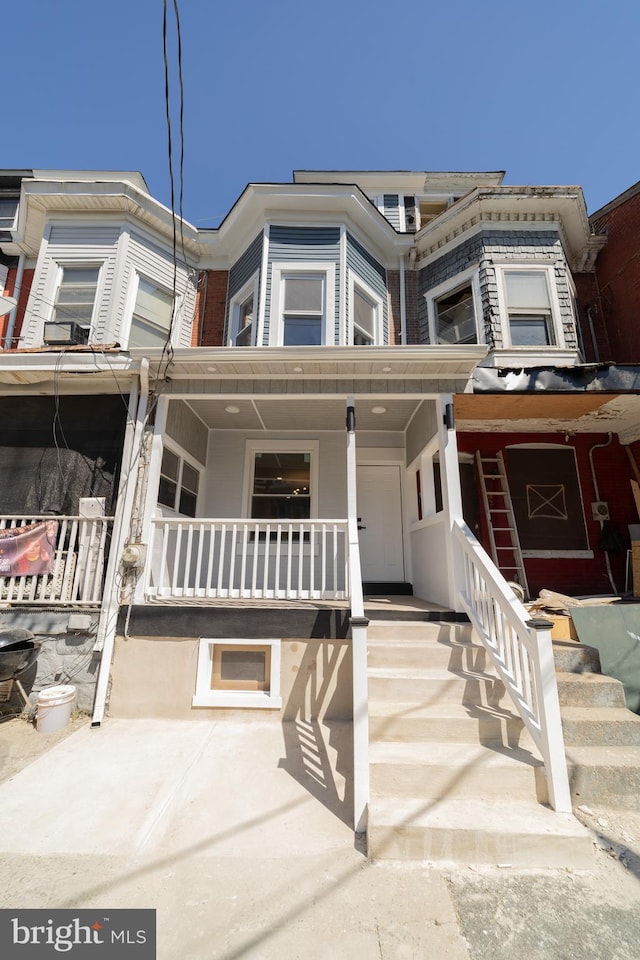 view of front of property with a porch