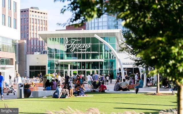 view of community featuring a lawn