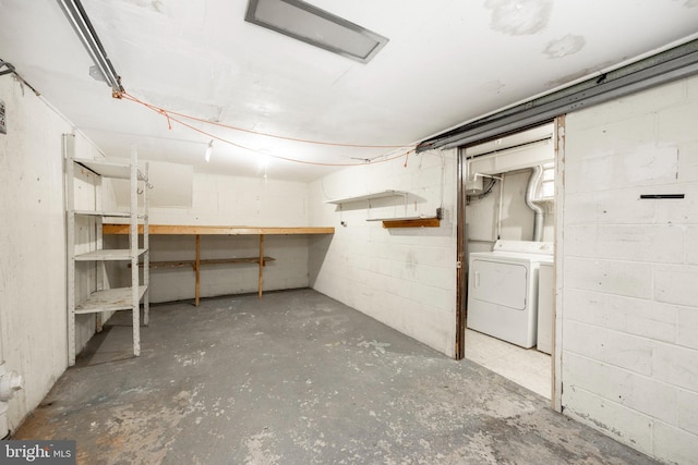 basement with washer / dryer