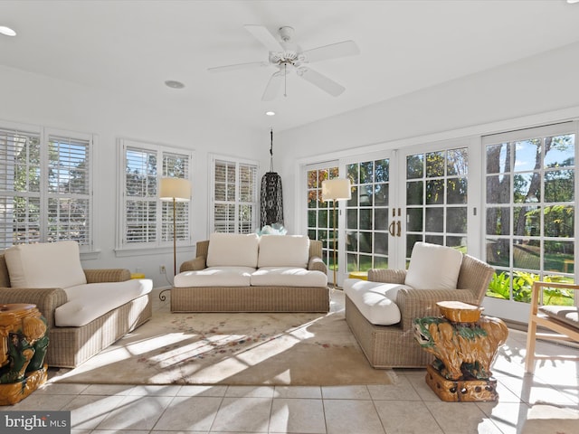 sunroom / solarium with ceiling fan