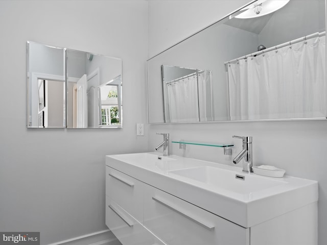 9 Glade Farm Dr, Rehoboth Beach, DE 19971 - bathroom with double vanity