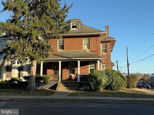 view of front of home with covered porch