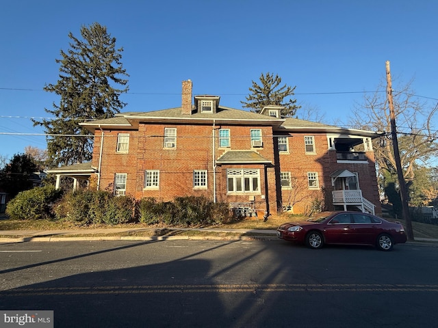 view of front of house