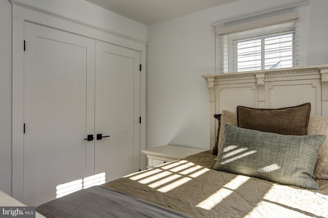 bedroom with a closet