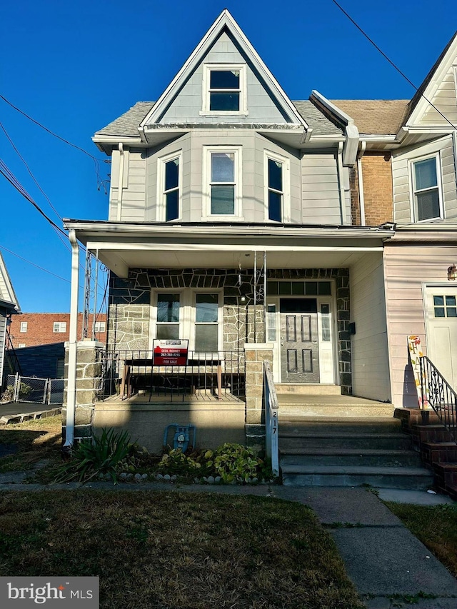 view of front of house with covered porch