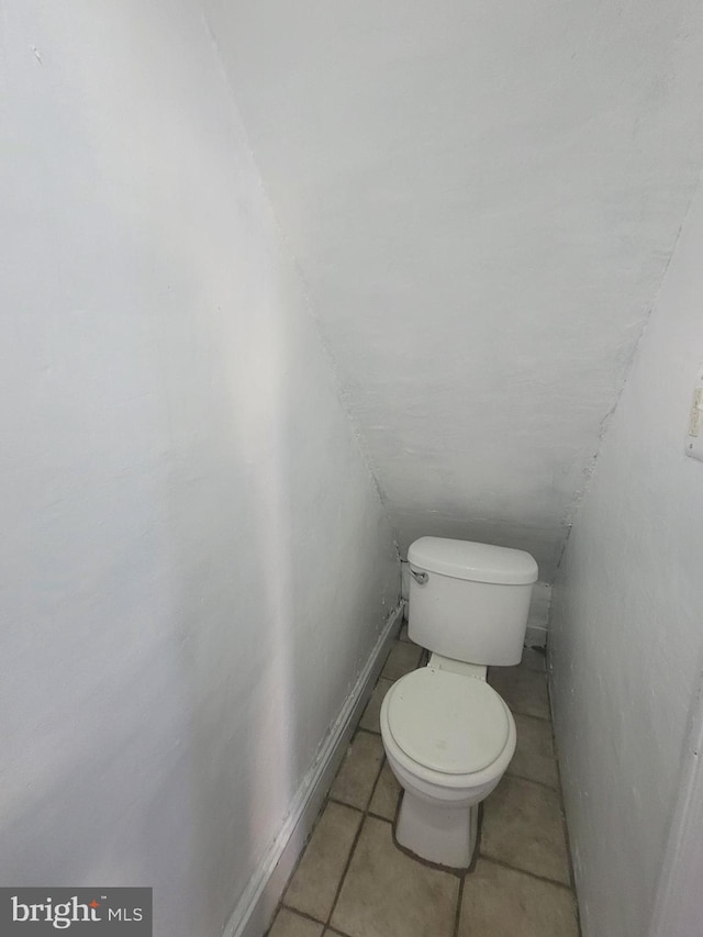 bathroom featuring toilet