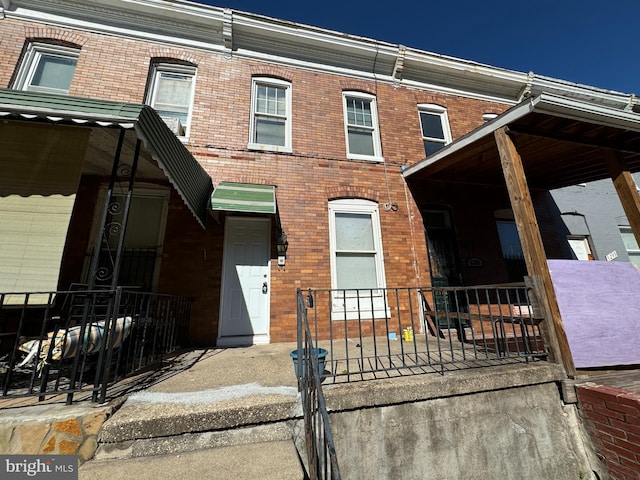 view of front of house with a porch