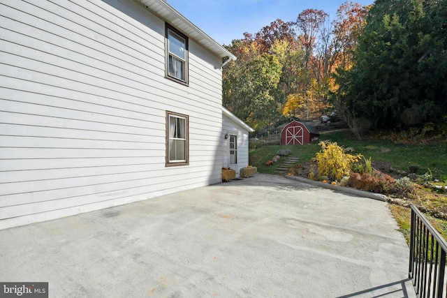 exterior space featuring a storage shed