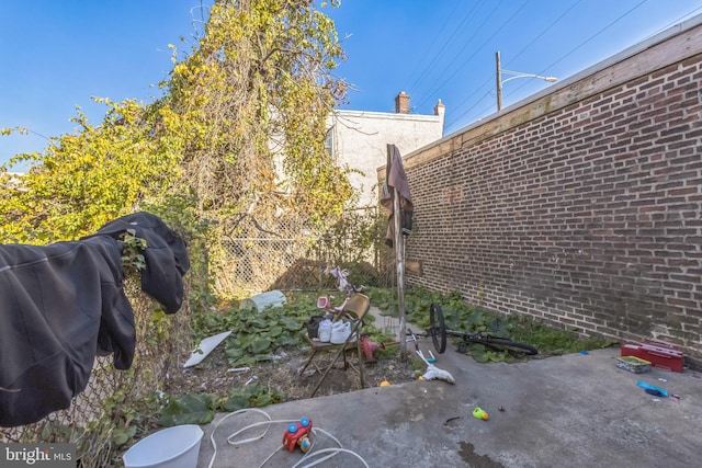 view of yard with a patio area