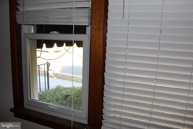 61 S Carl Ave, Greencastle, PA 17225 - detailed view