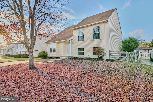 view of front of property