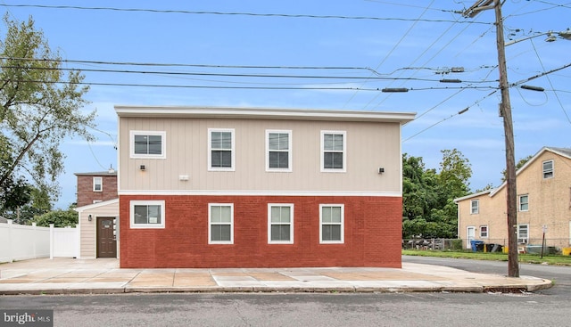 view of front of home