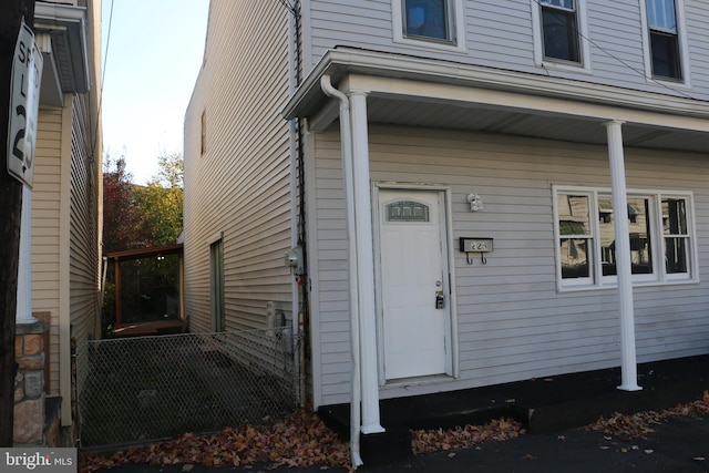 view of property entrance