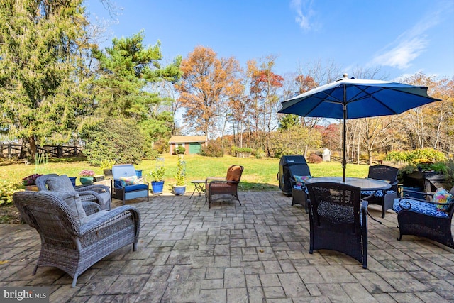 view of patio featuring an outdoor living space