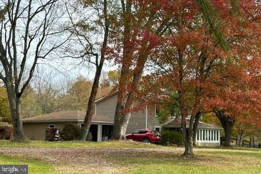 view of home's exterior