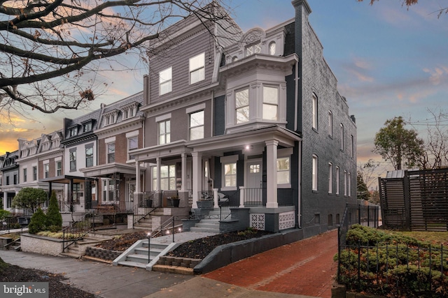 view of front of house featuring a porch