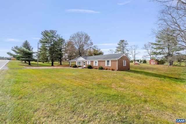 view of front of home with a front lawn