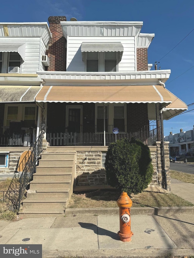 view of front of property with a porch