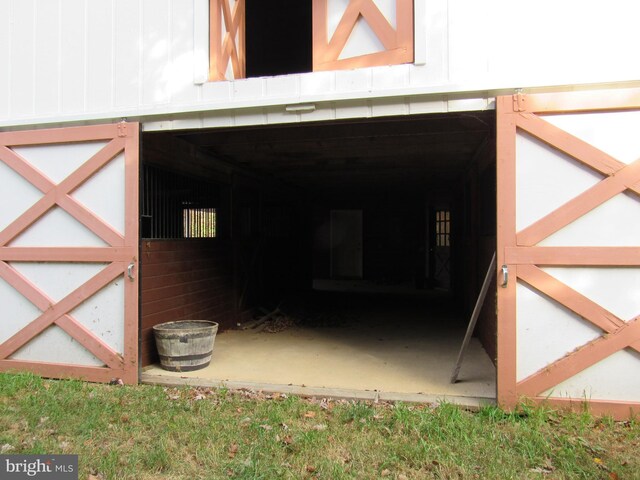 view of outdoor structure