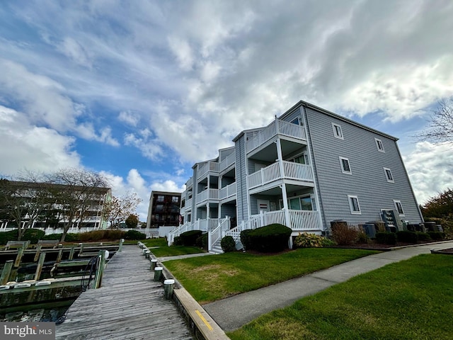 exterior space with a lawn