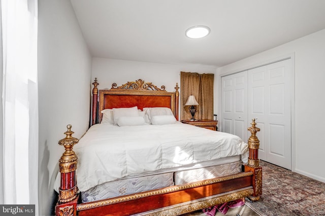 bedroom featuring a closet