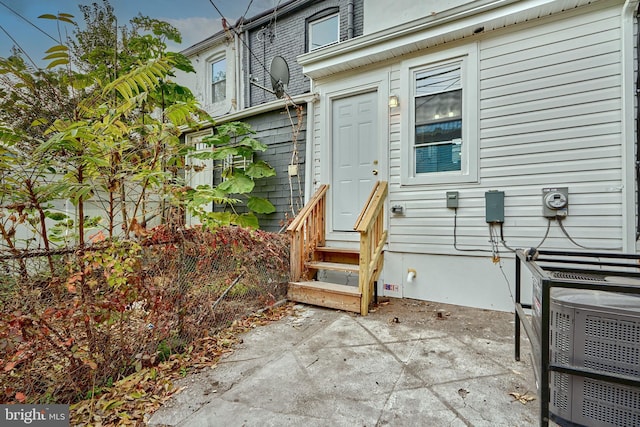 1341 Sargeant St, Baltimore, MD 21223 - view of exterior entry featuring a patio