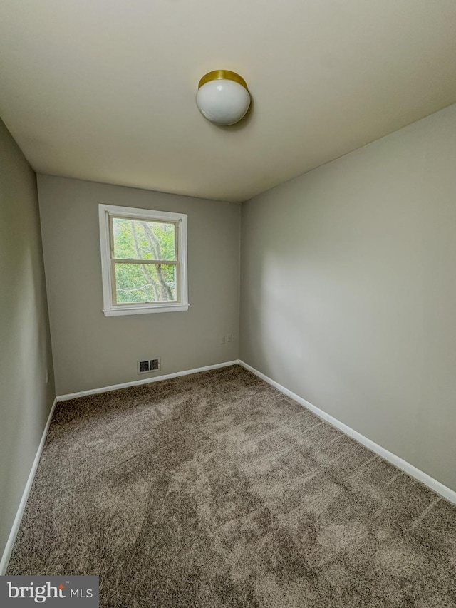 empty room with carpet