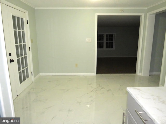 empty room with crown molding