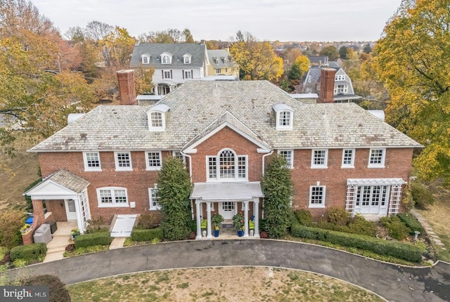 view of colonial inspired home