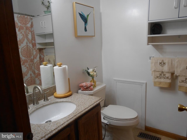 603 Bloomfield Dr, Westampton, NJ 08060 - bathroom with vanity and toilet