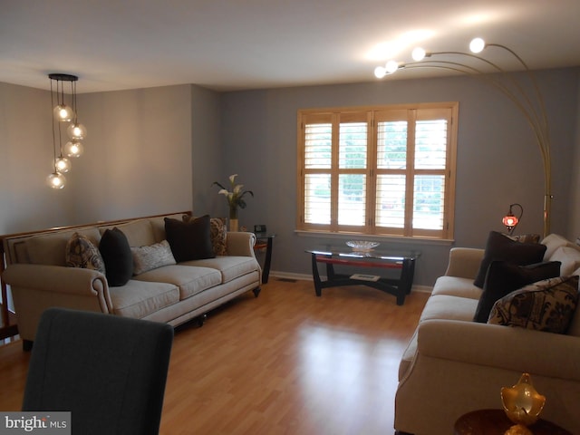 603 Bloomfield Dr, Westampton, NJ 08060 - living area featuring light wood finished floors and baseboards