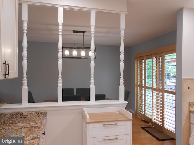 603 Bloomfield Dr, Westampton, NJ 08060 - bathroom featuring wood finished floors