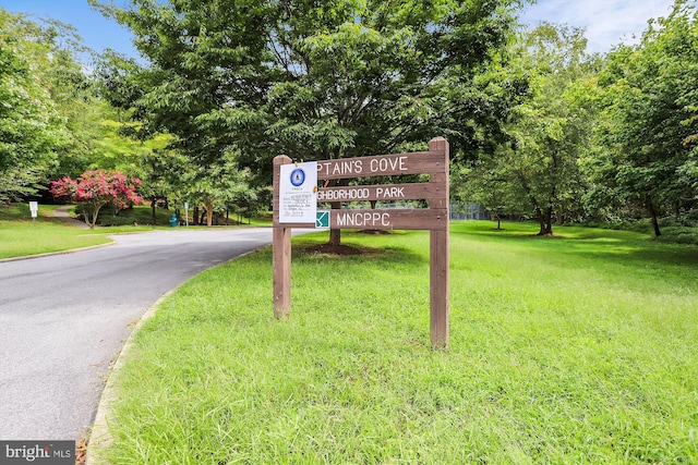 4639 Pendall Dr, Fort Washington, MD 20744 - exterior view of asphalt driveway