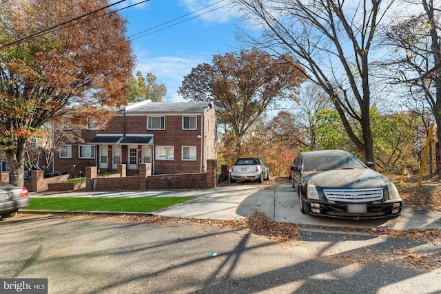 view of front of house