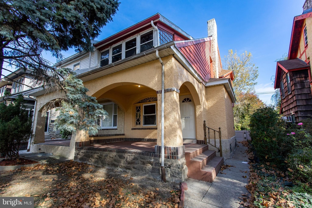 view of front of house