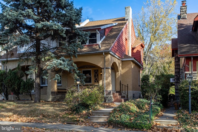 view of front of property