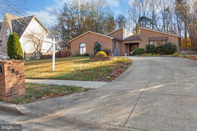 view of front of house with a front yard